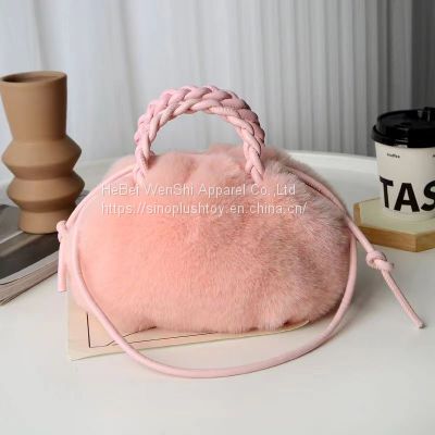 011Fall and Winter Soft cloud Handbags Women Warm Hand Bag Luxury Fancy Ladies Purses Furry Bucket Bags