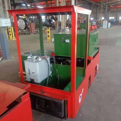 Senteng tunnel traction electric locomotive coal mine transport truck has strong traction and long endurance