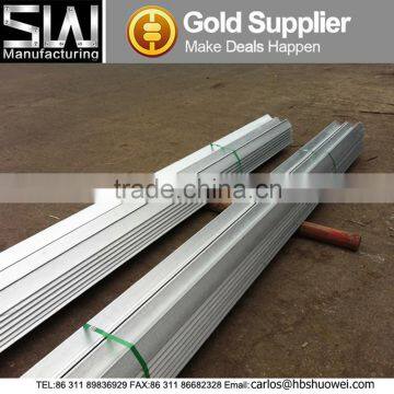 S235 Fresh Punched Equal Angle Steel photo-3