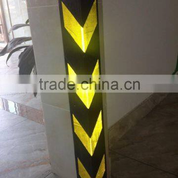 Rubber material corner guard for walls