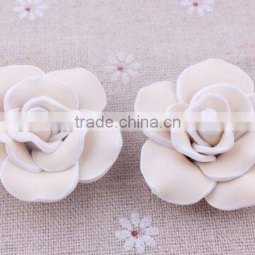 Wow!!Wholesale charming clay flower beads in bulk !Fashion rose flower clay beads for DIY fashion jewelrys!! Cheapest!! !!