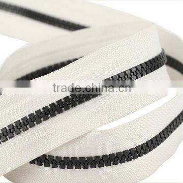 2015 Hot Sale #5 White Tape Color Open End Auto Lock Derlin Zipper photo-2