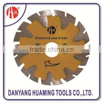 Small Deep Teeth Segmented for Fast Cutting Very Abrasive Material Diamond Blade