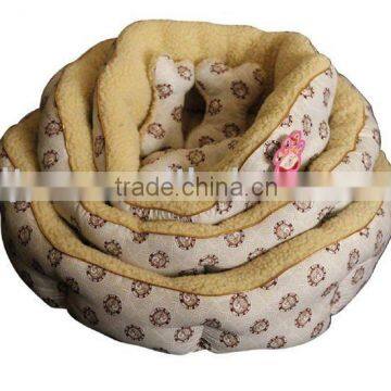 hot selling noble Beige calico pet beds (DJ-1100161A)