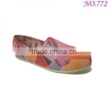 China cheap ladies canvas shoes