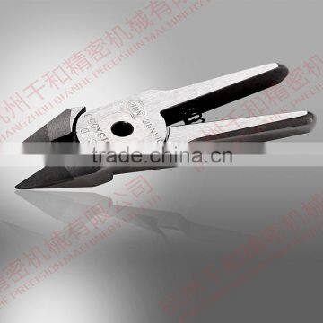 Air Nipper and Blade for cutting copper wire and soft plastic in CNC Coil winding Machine