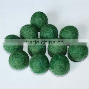 Felt ball size 2 cm