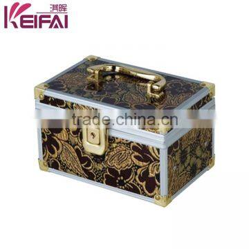 Women Fashion Carry Gift Gold Flower Mirrored Jewelry Box