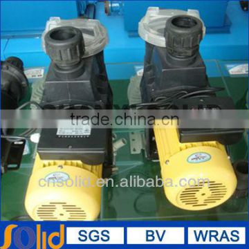 Self-priming centrifugal pump