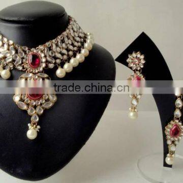 Gold Tone Kundan Pearl Choker Necklace Earring Set photo-5