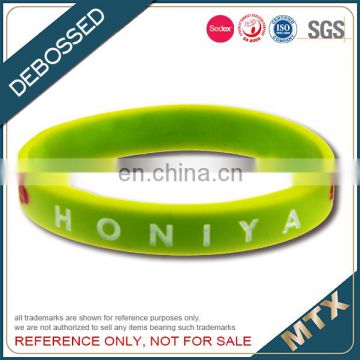 Color filled bracelet silicone