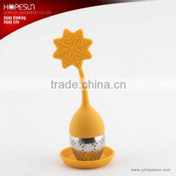 New design snow shape silicone tea strainer with saucer