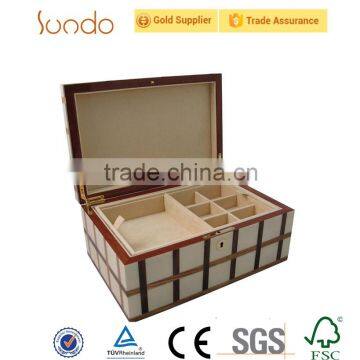 Custom luxurious wooden jewelry present boxes