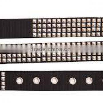 belt with rivets