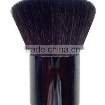 black kabuki brush