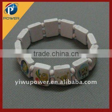 Wooden cartoon bracelet