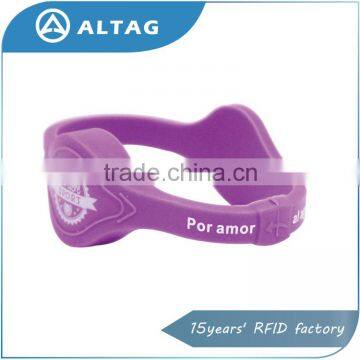 13.56mhz RFID custom shape silicone bracelets