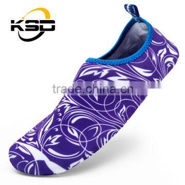 Anti-slip Light Weight and High Elasticity Lovers Sports Casual Shoes to Skin for Adults photo-4