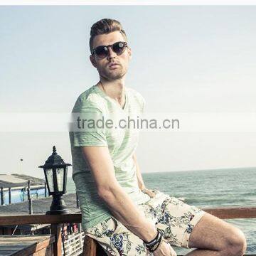 The New Europe and the United States a T-shirt in Summer photo-3
