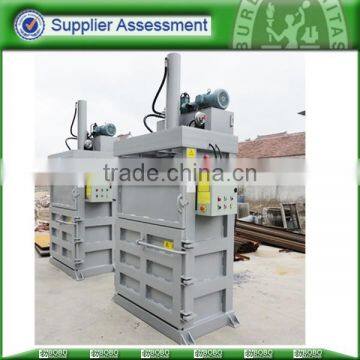 Semi-automatic Vertical Pet Bottle Baling Machine photo-2