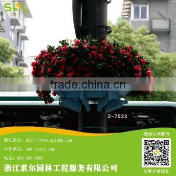 Plastic flower pots for lamp pole decoration