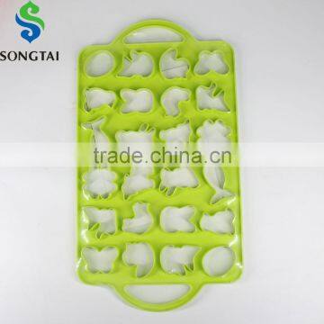 plastic animal shape biscuit cutter set