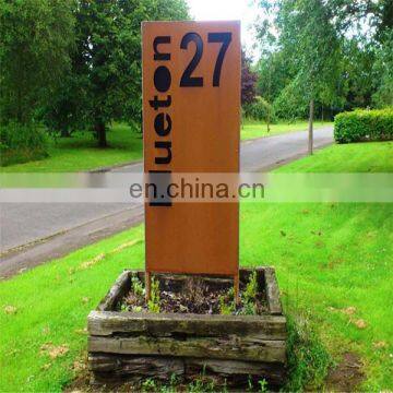 Unique design outdoor advertising road signs in various shapes