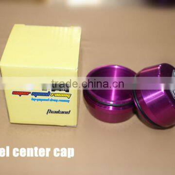 car wheel hub cap/hubcap on wheel cap