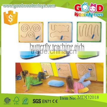 EN71 top sale kids butterfly teaching aids OEM/ODM wooden educational maze game