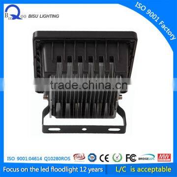 Cost-effective Plaza Lights 35W LED Flood Light, IP65 With3 Years Warranty photo-3