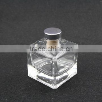 100ML 150ML sqaure shape clear aroma oill glass bottle with cork                        
                                                                                Supplier's Choice