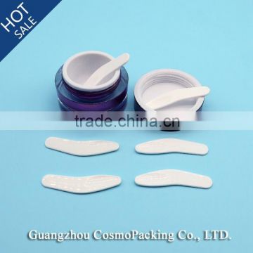 high quality disposable plastic pp cosmetic scoop for cream jars