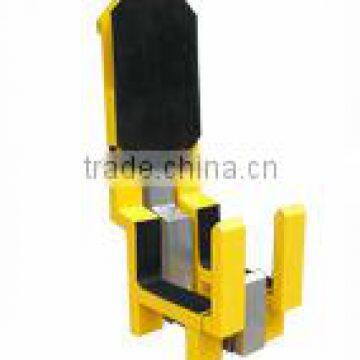 Proud truck wheel locks are made of heavy duty highly visible red and yellow powder coated steel.