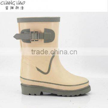 2016 new style women rubber rain boot white ground with grey lines