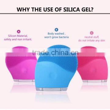 Handheld Girl Use Facial Cleansing Brush Blackhead Extractor Exfoliating Scrub