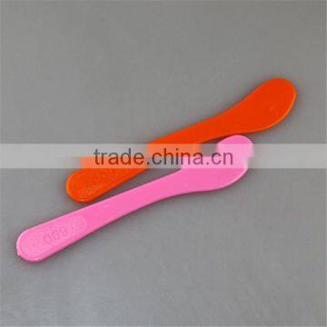 Beauty Facial Mask Skin Care Plastic Mask Brush Spoon Stick DIY Mask Knife Colorful 14cm photo-3