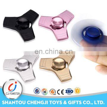 Wholesale fast relieve stress bearing hand alloy crazy spinner toy