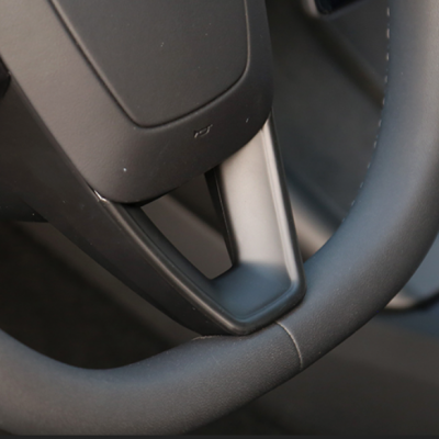 25 TMY Juniper/TM3 Highland Lenkradunterbesatz - OEM-Passung aus ABS-Kunststoff