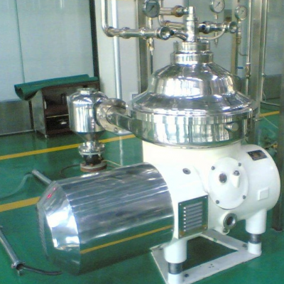 Automatic 5000 Liters Milk Cream Separator With Pump 1.5 Year Warranty Made in Shanghai