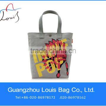 canvas shopping bags;printed custom made shopping bags;custom printed stylish canvas duffle bags