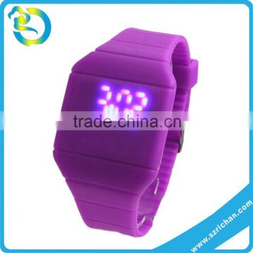 New Promotional Gift Shape Adjustable LED digital blinking silicone thin led watches