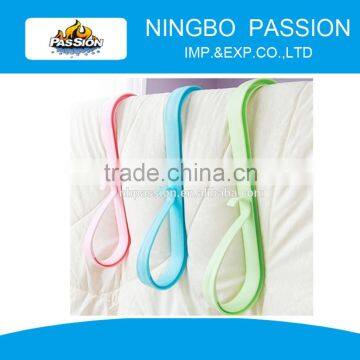 Multifunctional Convenient Hot Selling Blanket Quilt Pegs & Clip