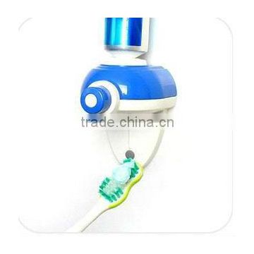 New design auto plastic toothpaste squeezer bathroom product