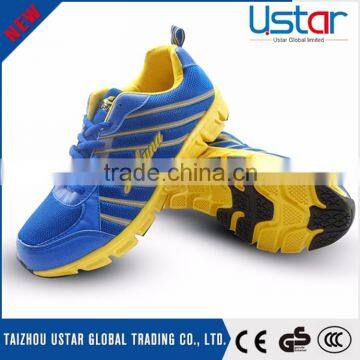 New design cheap portable PU mesh man sport shoes