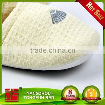 Thick Sponge Closed Waffle Indoor Slippers Women Bathroom Fashion Slippers