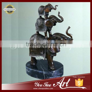 bronze elephants family sculpture outdoor