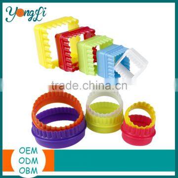 Custom 3D Bakeware Cookie Tools Set Colorful Plastic Round Cookie Cutter photo-4