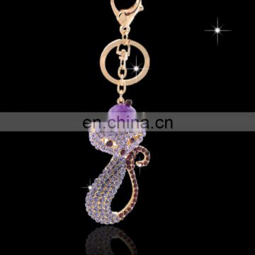 Promotional wholesale cheap custom crystal souvenir metal rhinestone cat keychain manufacturers in yiwu China MCA-0012