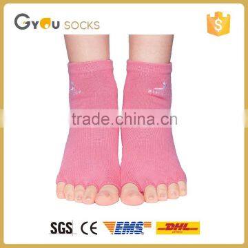 Five toe women Dew toe cotton Yoga socks wholesale