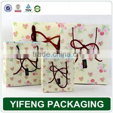 Custom Design Logo Printed Foldable Paper Gift Bag photo-2
